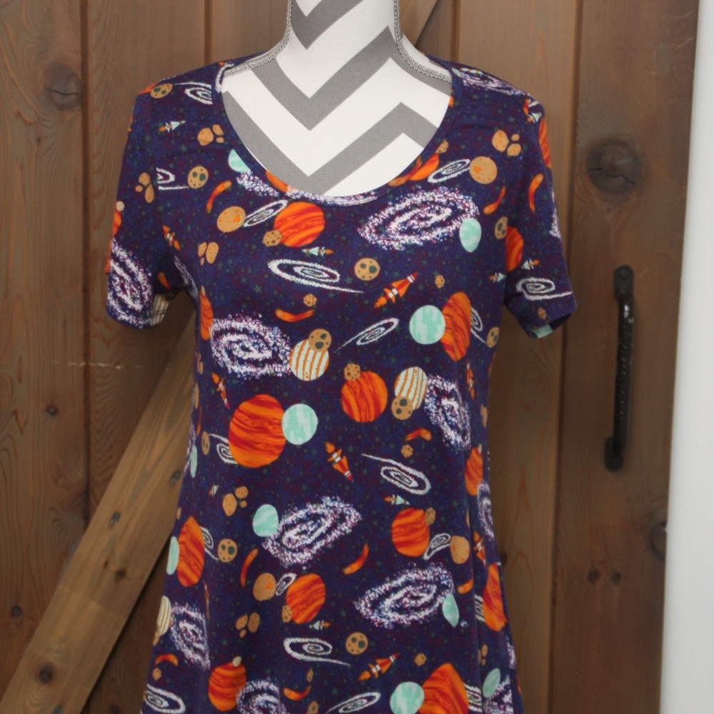 LuLaRoe Classic T